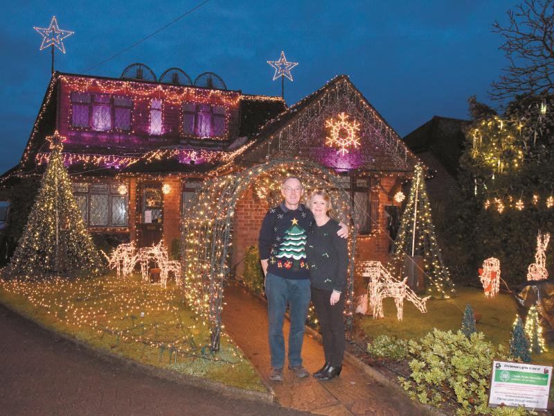 Adress To Reynolds Farm With Christmas Lights 2022 Marlow Area: Shepherd Family Lights Shine In Marlow Bottom For Mental  Health - Photo 1 Of 1 - Maidenhead Advertiser