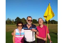 Wargrave woman organises charity golf event for Macmillan