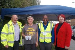 Phil Whittaker: Wayne Dixon : Vicci Davidson 