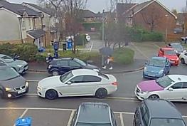 School unsure what to do about 'abusive' clashes during pickups/drop-offs