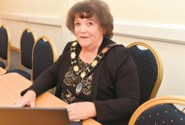 'Beware of online scammers' says Burnham Councillor who has been targeted