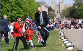 Kids invited to take part in 21-gun salute for King's birthday