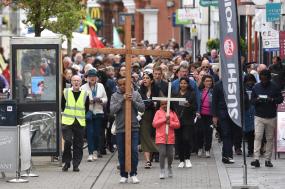 Crowds in Maidenhead mark ‘powerful message’ of Good Friday at Walk of Witness