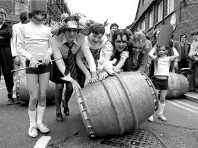 Remember When: Teams lined up for Queen's Arms barrel race