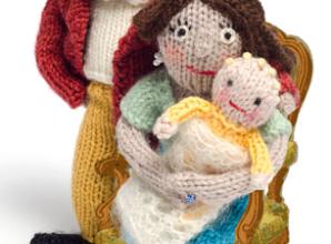Kate, William and royal baby immortalised in wool...