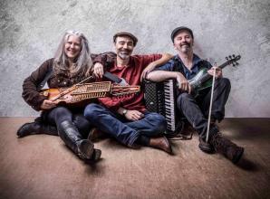 Live Music Lunch Club: New roots music group perform over lunch
