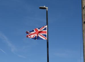 Royal Borough contractors declining to remove flags over abuse, meeting told