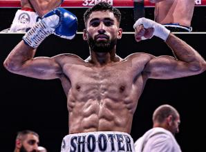 'Shooter' makes his mark: Ishaq stops Gallardo in style on pro debut