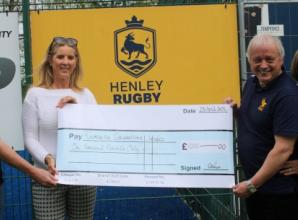 Runners raise £1,000 for counselling charity