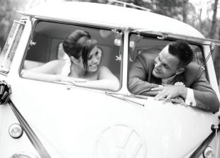 Keyleigh & Scott: Groom had 'Love MUFC' sticker on shoe