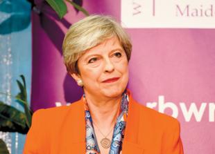 General Election 2017: Theresa May holds Maidenhead on night of turmoil for Prime Minister