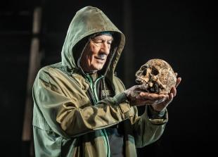 REVIEW: Sir Ian McKellen in Hamlet at Theatre Royal Windsor