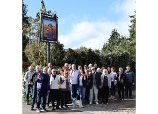 New sign unveiled outside historic Cookham Dean pub The Jolly Farmer