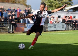 Weekend preview: Magpies seek sixth straight league win in York Road showdown with Worthing