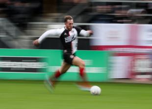 Hard work over headlines: Ferdinand delighted as Magpies find different ways to win