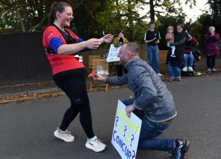 Celebrations as couple get engaged at Maidenhead Half Marathon