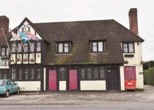 Public notices: Lap dancing club seeks to renew sex establishment licence Public notices: Lap dancing club seeks to renew sex establishment licence