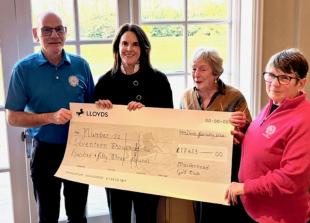 Generous donations help Maidenhead Golf Club raise &pound;17,653 for&nbsp;counselling charity