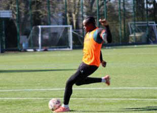 Odelusi arrives as Maidenhead United look to bounce back against AFC Totton Odelusi arrives as Maidenhead United look to bounce back against AFC Totton