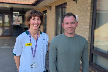 Pianist praises Wexham Park Hospital staff who saved his fingers after accident