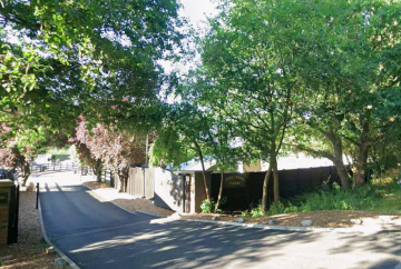 Permanent caravans at farm are 'appropriate' development in greenbelt, inspector rules