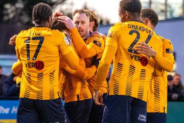 Oshilaja and Makowski help Slough turn the tables on Eastbourne and kick off 2026 in style