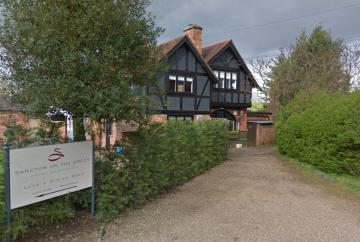 Plans for caf&eacute; and shop at Cookham Dean hotel draw resident objections
