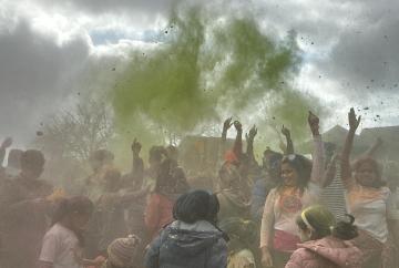 Hundreds dance in colour at Maidenhead Holi celebrations