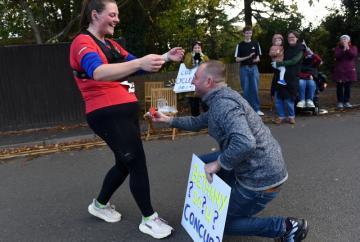 Celebrations as couple get engaged at Maidenhead Half Marathon