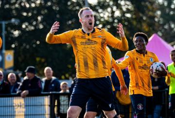 Rebels denied by Dorking 'worldies' as Davies eyes big response in derby at York Road