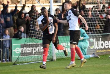 'By hook or by crook' &ndash; Peters targets play-off spot after gritty draw with Torquay United