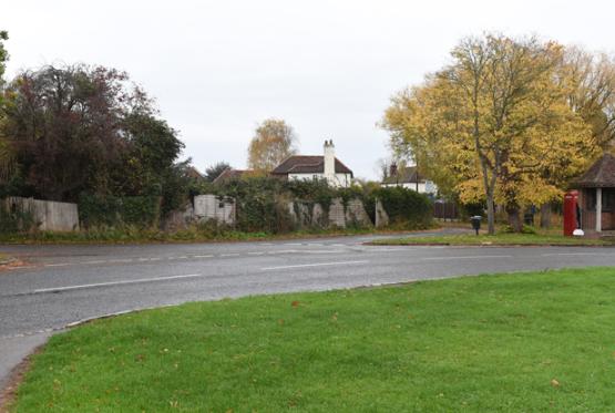 Self-build home will worsen 'already hazardous' junction, residents fear