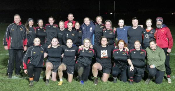 Two-time World Cup winner Alex Matthews helps coach the Phoenix Flames