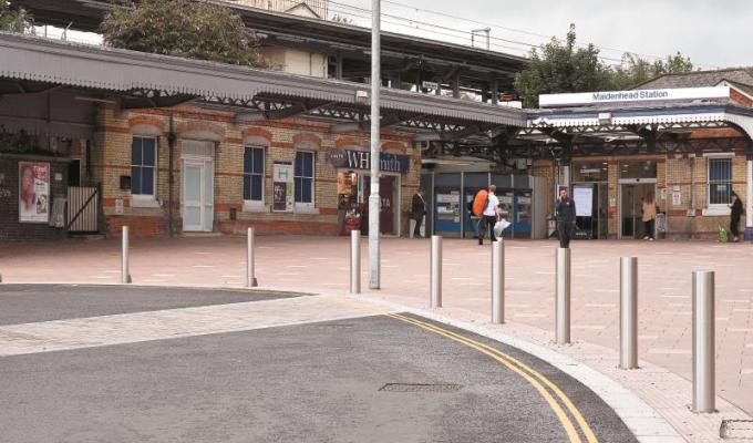 Network rail rep admits consultation over work to lift at Maidenhead Railway Station came 'late on'