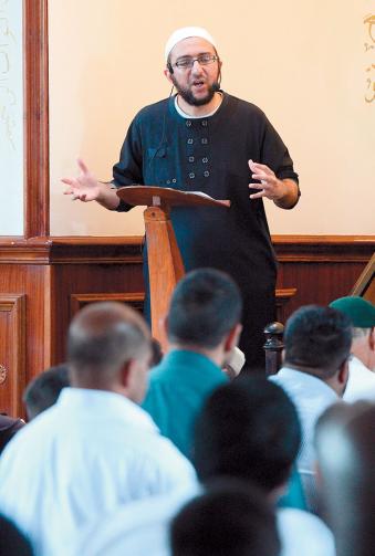 In pictures: Eid al-Adha celebrated at Jamia Masjid 