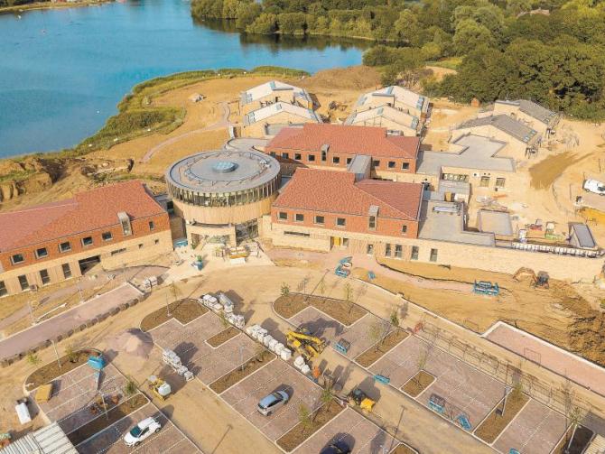 Thames Hospice given £5,000 boost by developer Photo 1 of 2