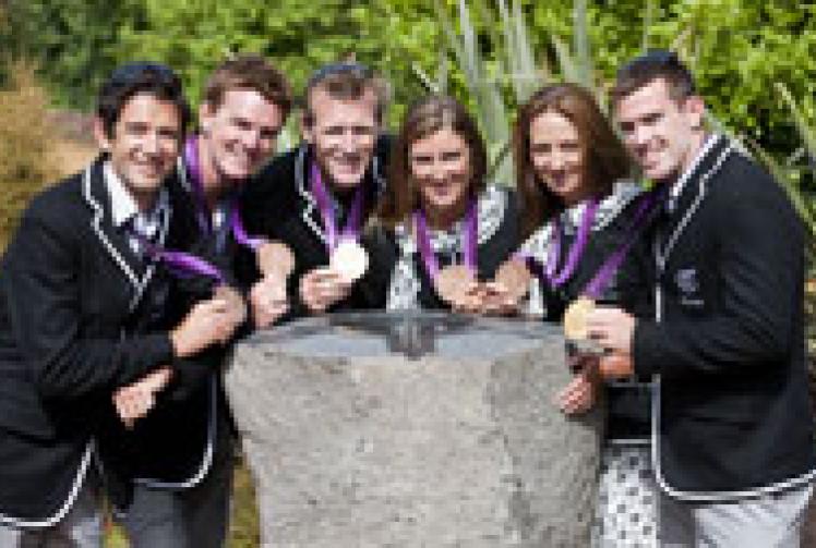 New Zealand's rowers unveil sculpture Maidenhead Advertiser