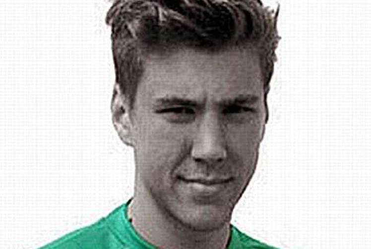 Maidenhead United FC sign international keeper from Fulham