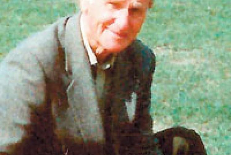 Popular model plane maker Fred Smith dies aged 88