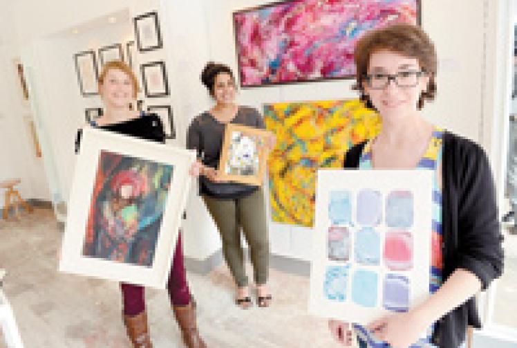 New pop-up art gallery opens on High Street called 124 Studios