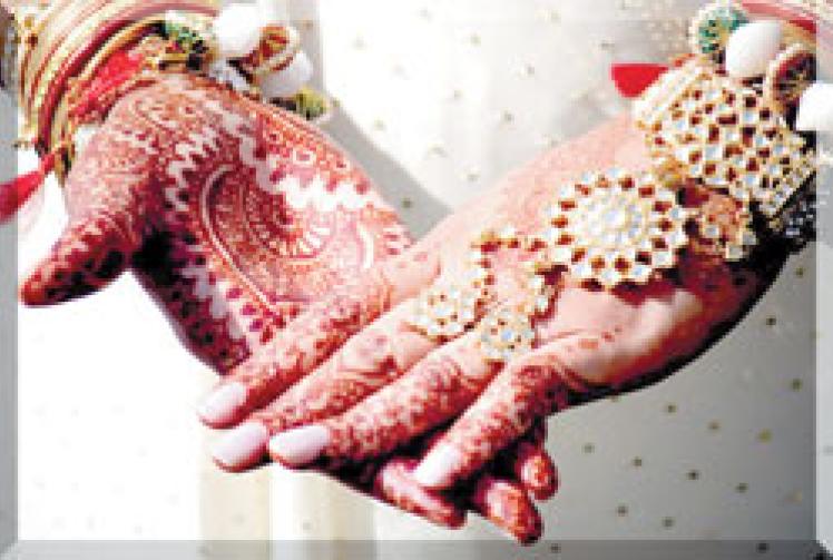 Dangerous black henna can cause burning, council warns - Maidenhead