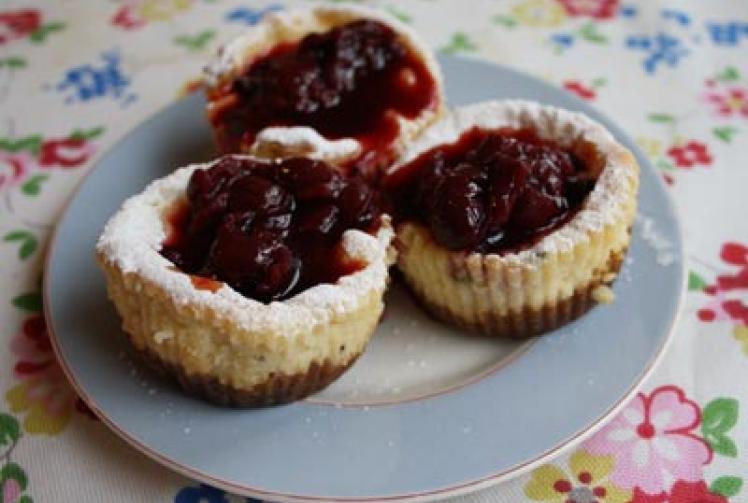 Lemon Curd & Cherry Mini Cupcake Cheesecakes