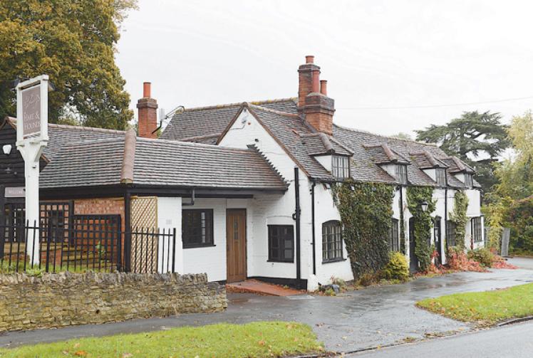 The Hare and Hounds pub in Marlow closes again