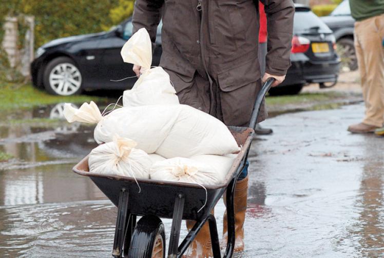 Floods: Homes flooded in Wraysbury