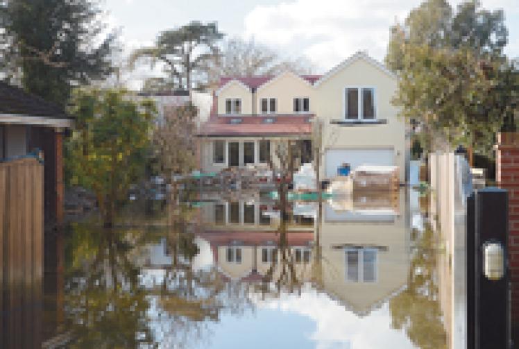 Anger and disbelief at Wraysbury flood meeting Maidenhead Advertiser