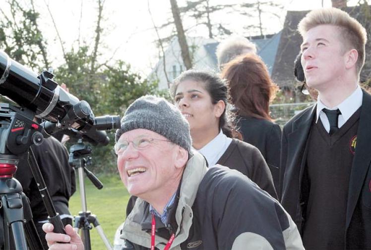 Burnham students given stargazing support