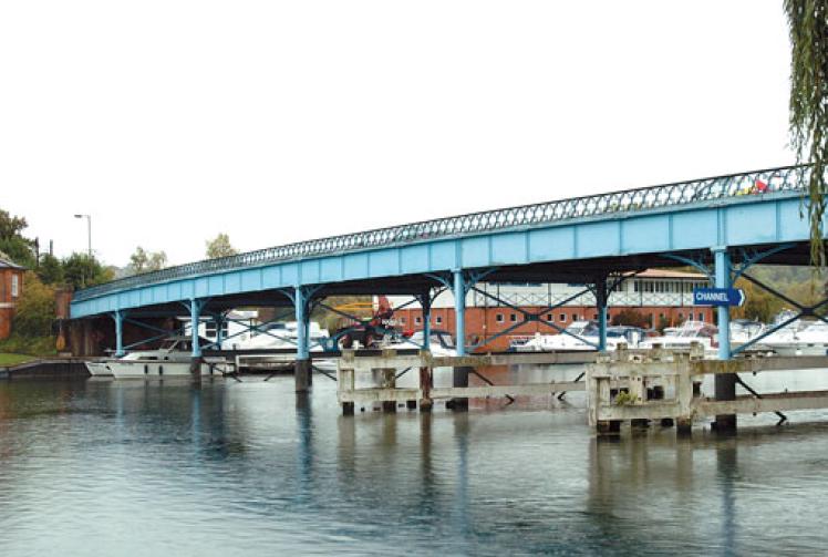 Cookham Bridge maintenance starting this month to see long working hours