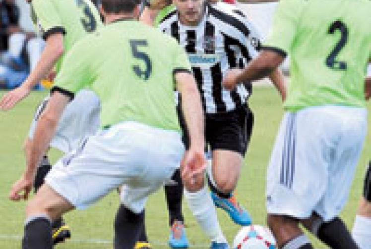Maidenhead United frustrated by 10-man Eastbourne Borough in York Road stalemate