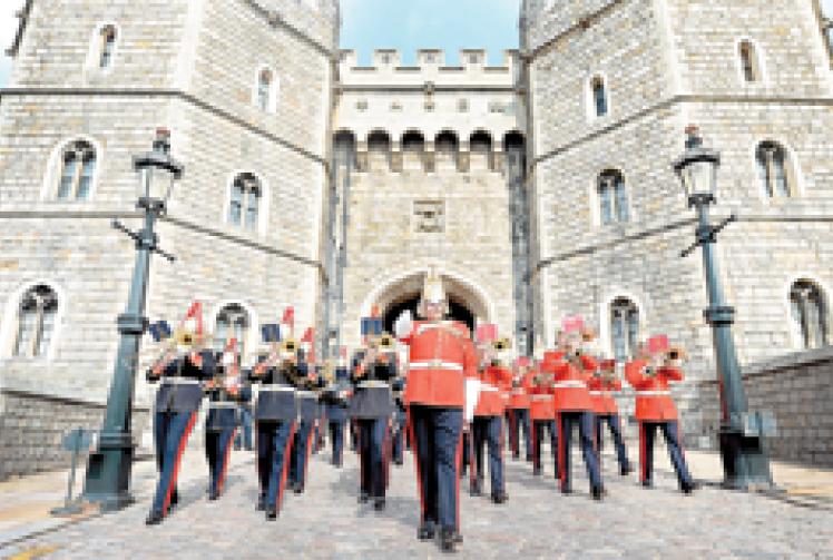 New Household Cavalry band performs at Windsor Castle