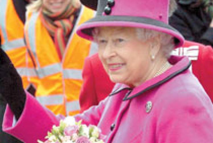Buckingham Palace defends decision to advertise Windsor Farm Shop jobs at less than living wage